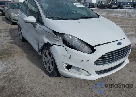 2015 Ford Fiesta Se z USA, uszkodzony, nr VIN 3FADP4EJ0FM140731